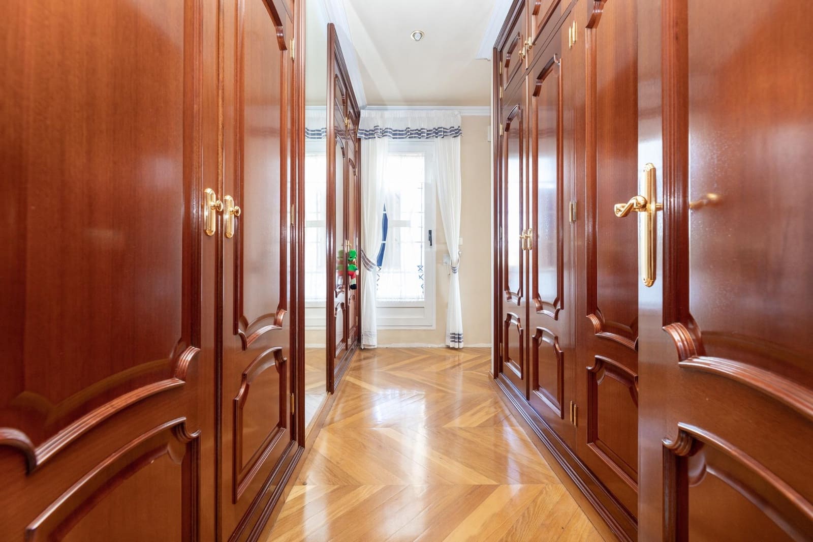 4 soveværelse Villa til salg i Peligros med swimmingpool garage - € 599.000 (Ref: 9029755)