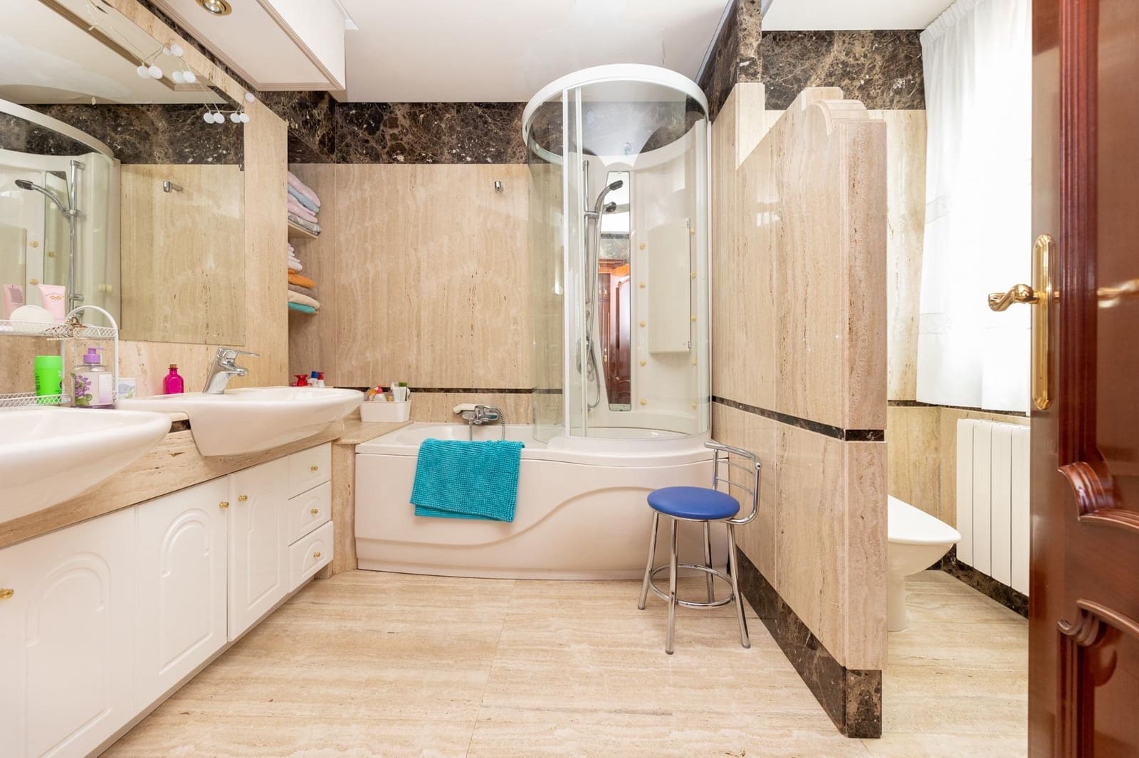 4 soveværelse Villa til salg i Peligros med swimmingpool garage - € 599.000 (Ref: 9029755)