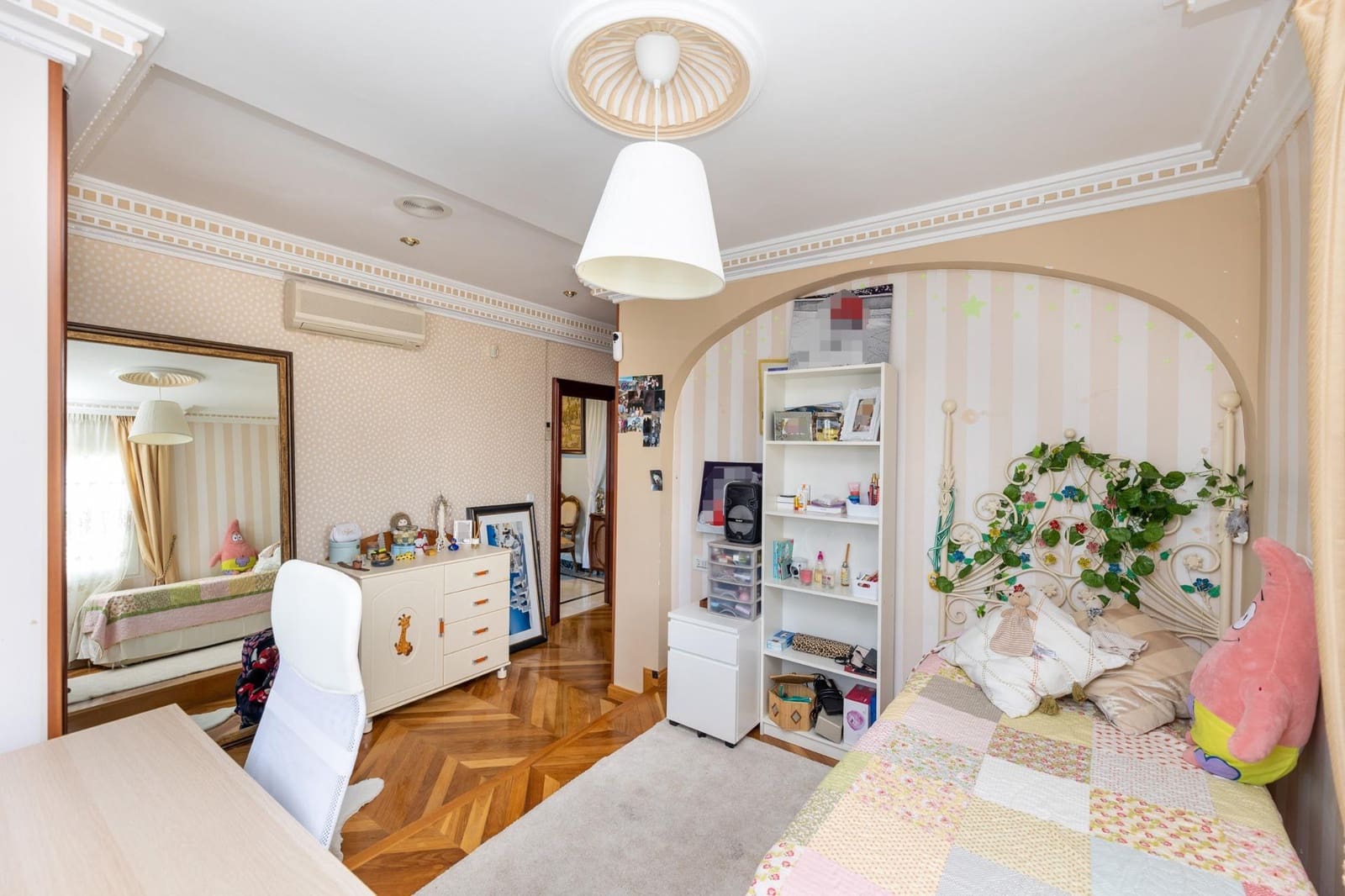 4 soveværelse Villa til salg i Peligros med swimmingpool garage - € 599.000 (Ref: 9029755)