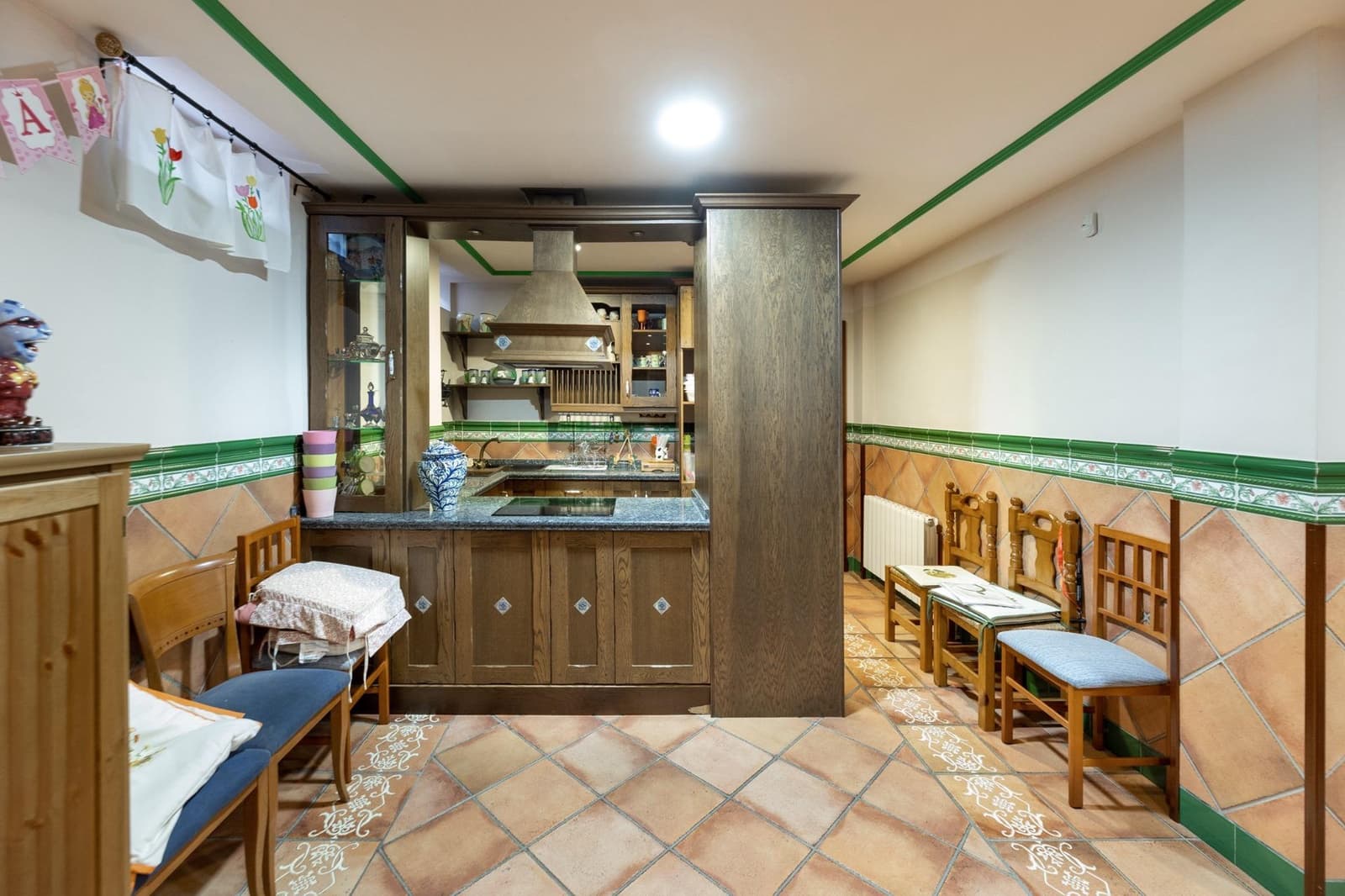 4 soveværelse Villa til salg i Peligros med swimmingpool garage - € 599.000 (Ref: 9029755)