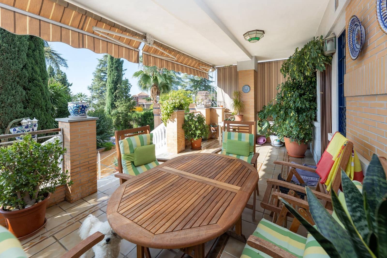 4 soveværelse Villa til salg i Peligros med swimmingpool garage - € 599.000 (Ref: 9029755)