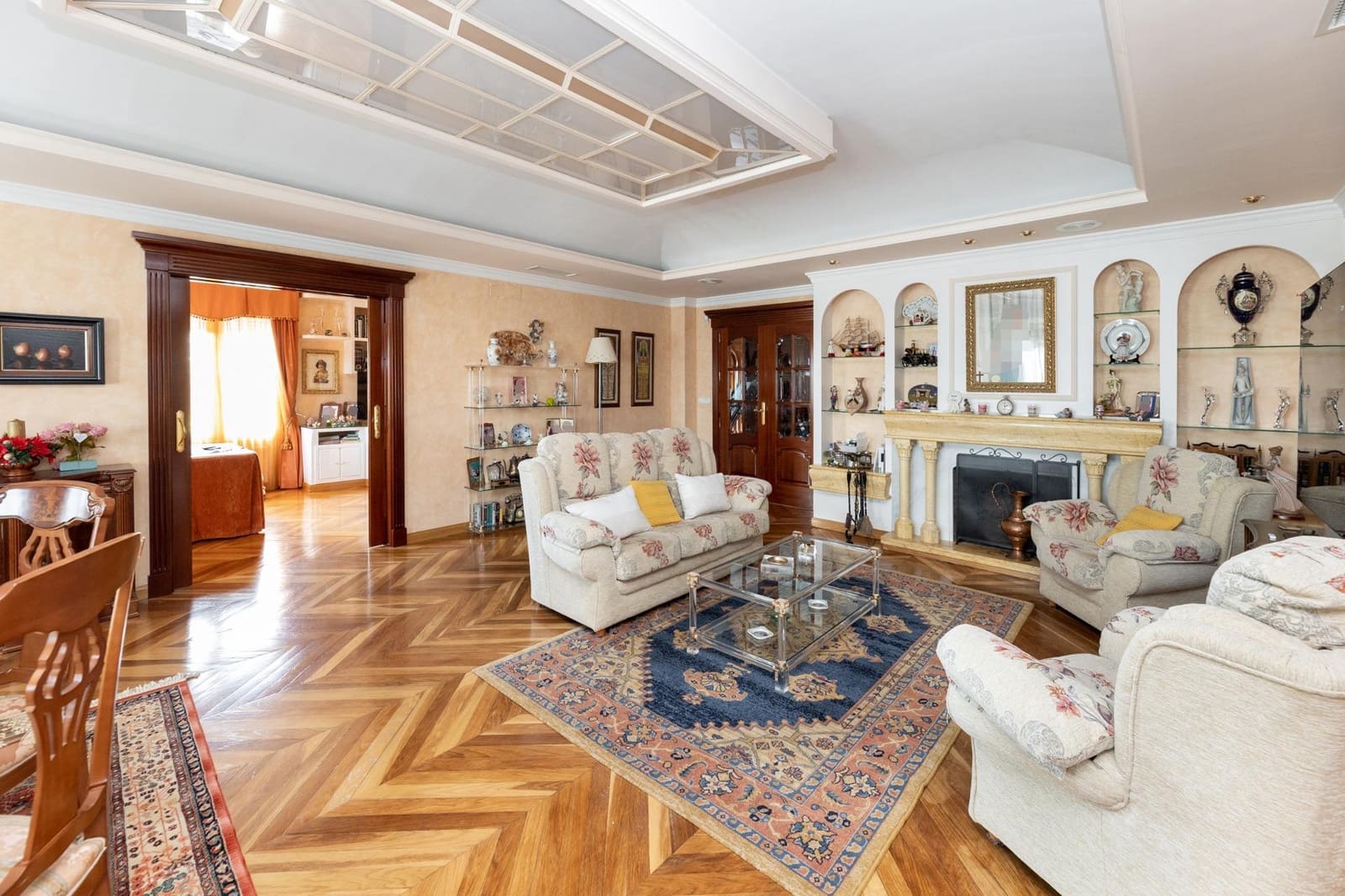 4 soveværelse Villa til salg i Peligros med swimmingpool garage - € 599.000 (Ref: 9029755)