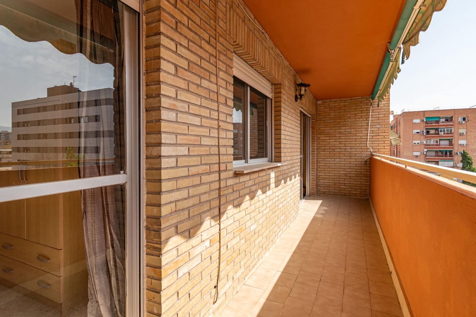 2 soverom Leilighet til salgs i Granada by med garasje - € 235 000 (Ref: 9095443)