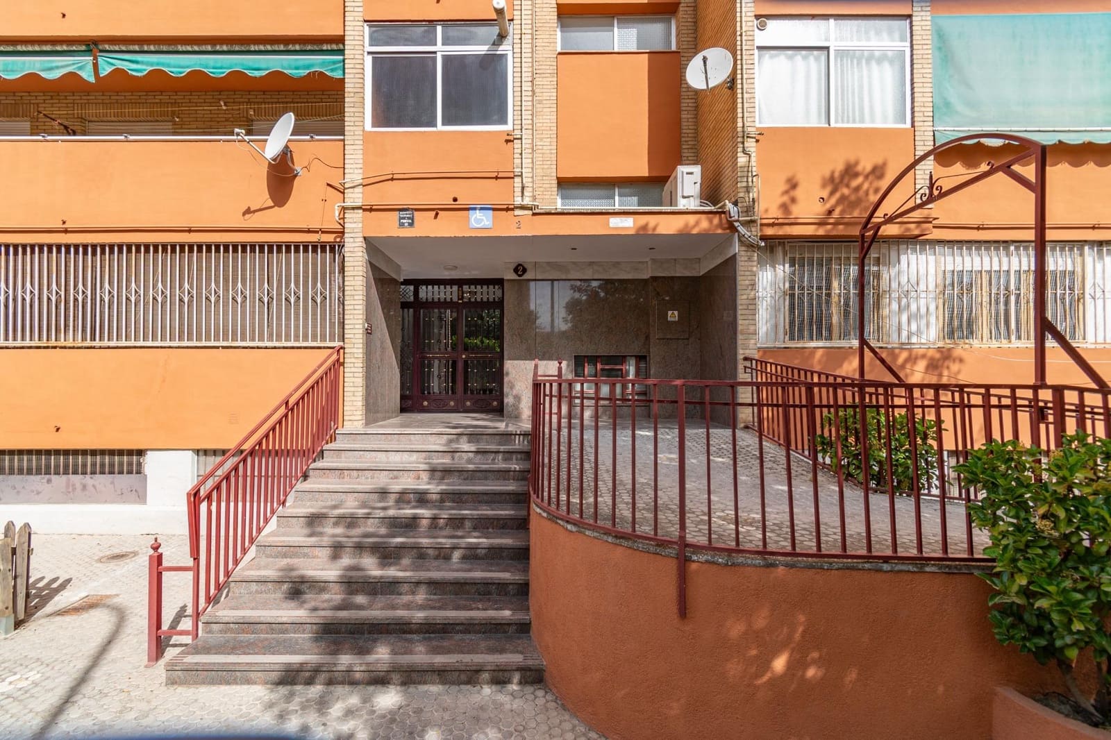 2 soverom Leilighet til salgs i Granada by med garasje - € 235 000 (Ref: 9095443)