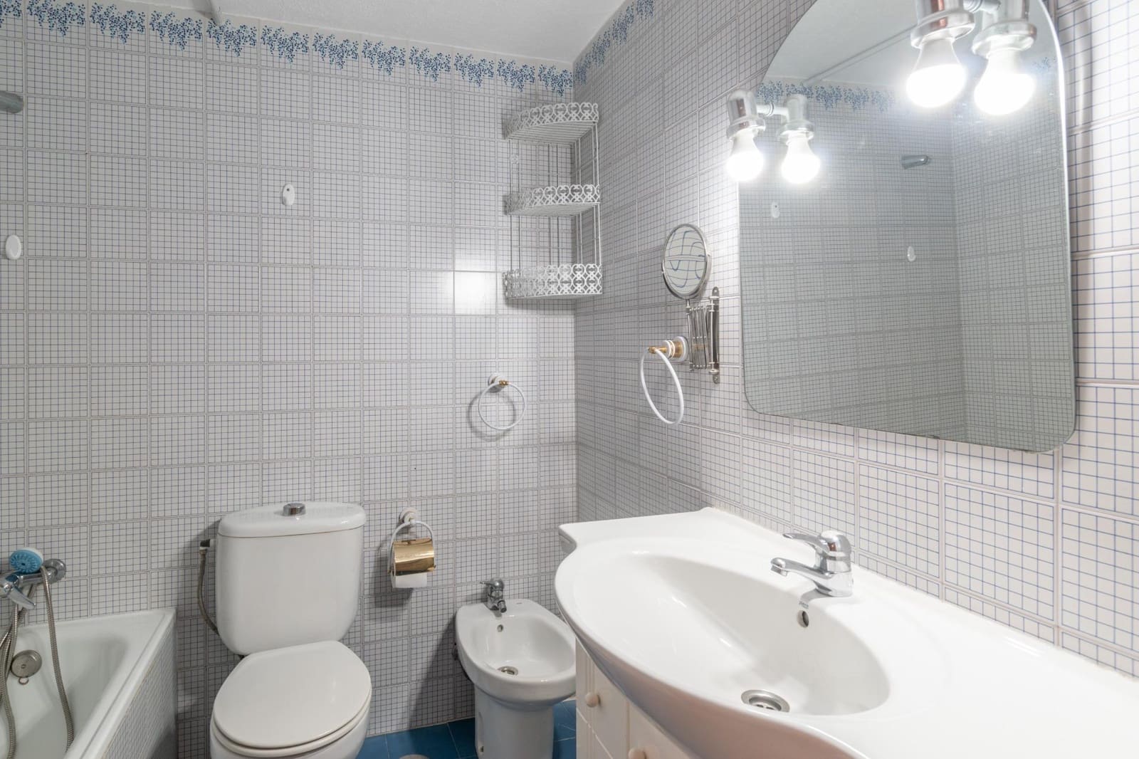 2 soverom Leilighet til salgs i Granada by med garasje - € 235 000 (Ref: 9095443)