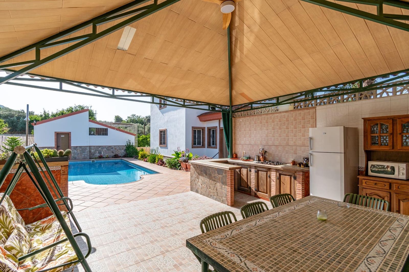 5 bedroom Villa for sale in Orgiva with pool garage - € 580,000 (Ref: 9100891)