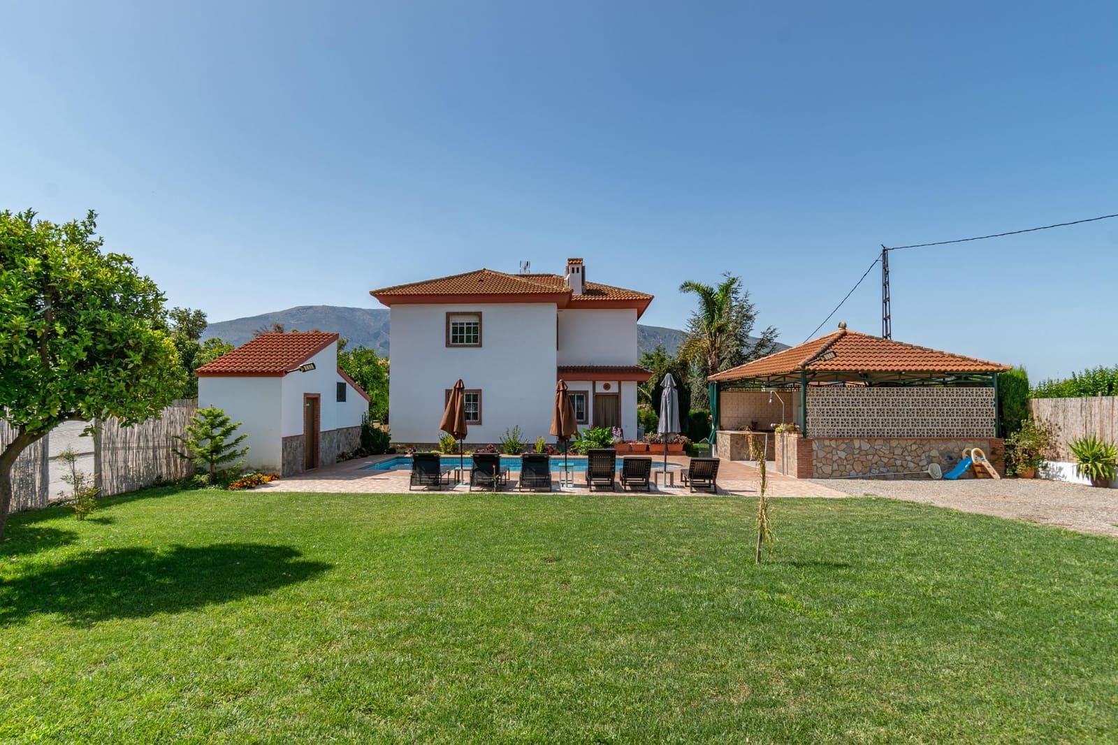 5 bedroom Villa for sale in Orgiva with pool garage - € 580,000 (Ref: 9100891)