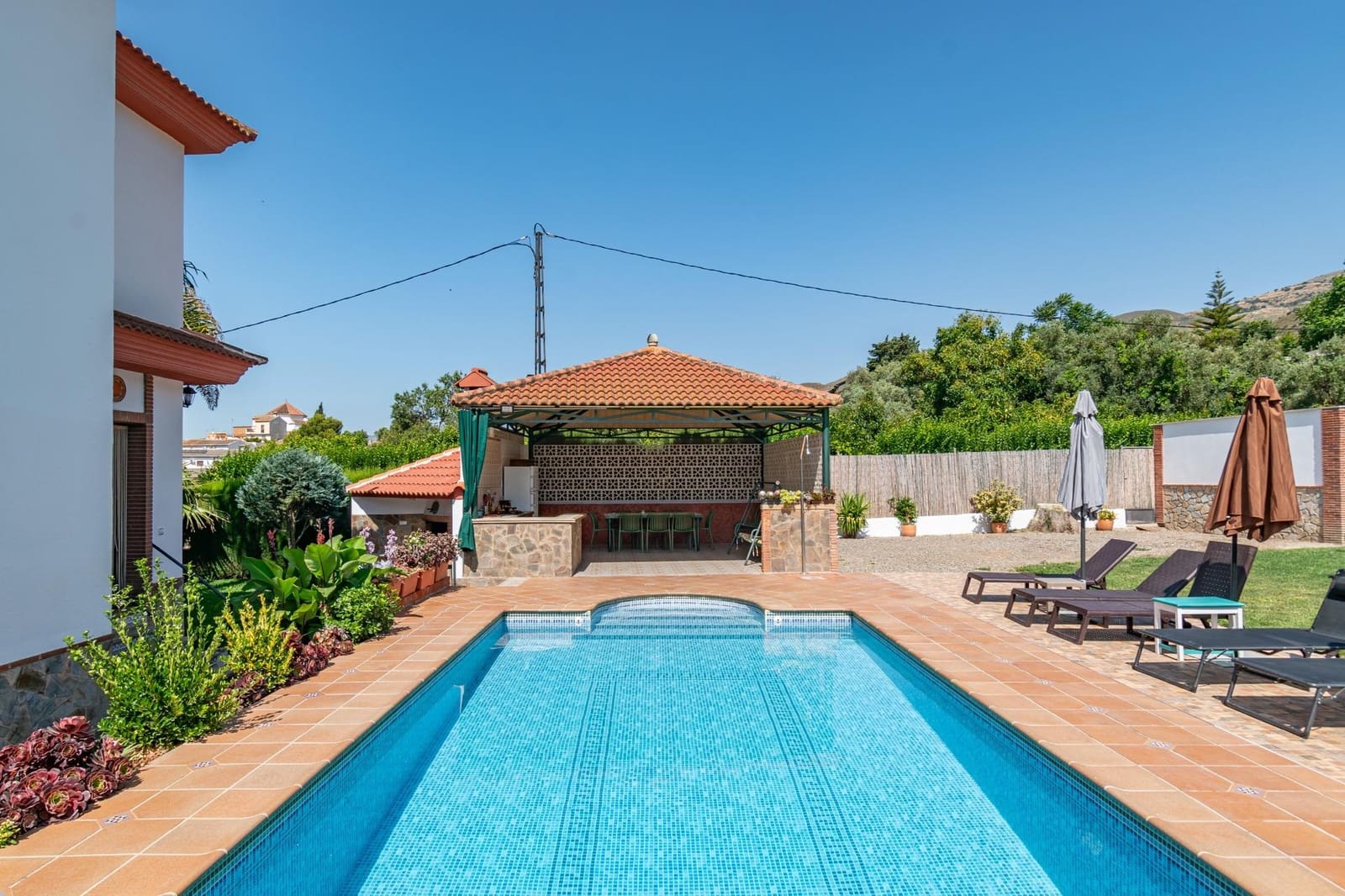 5 bedroom Villa for sale in Orgiva with pool garage - € 580,000 (Ref: 9100891)