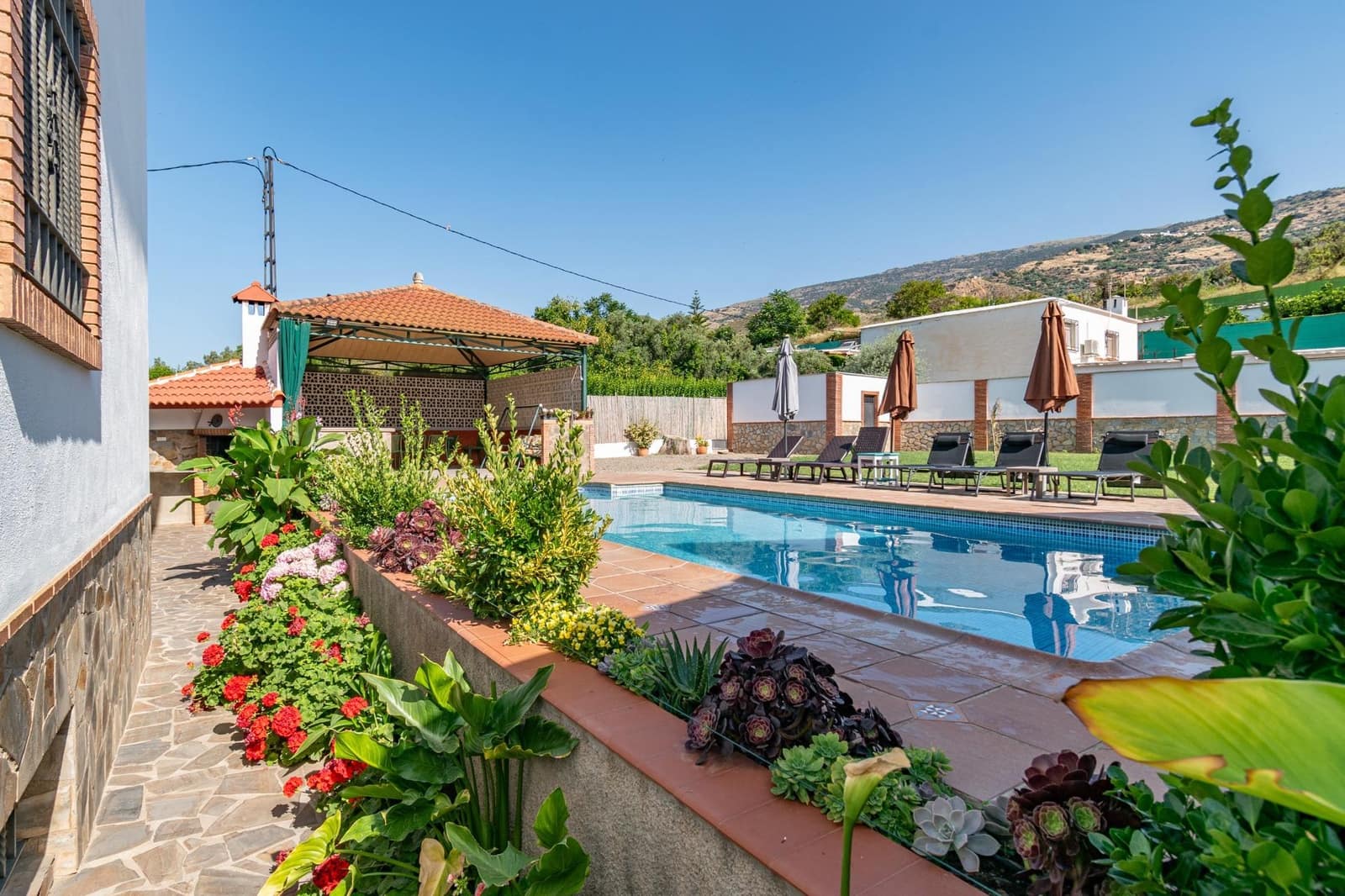 5 bedroom Villa for sale in Orgiva with pool garage - € 580,000 (Ref: 9100891)