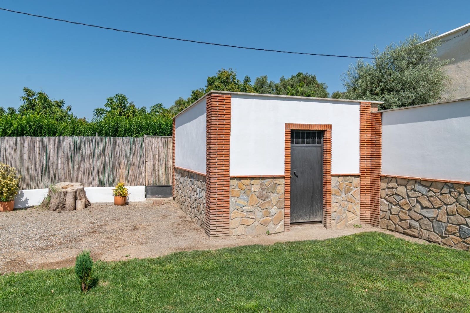 5 bedroom Villa for sale in Orgiva with pool garage - € 580,000 (Ref: 9100891)