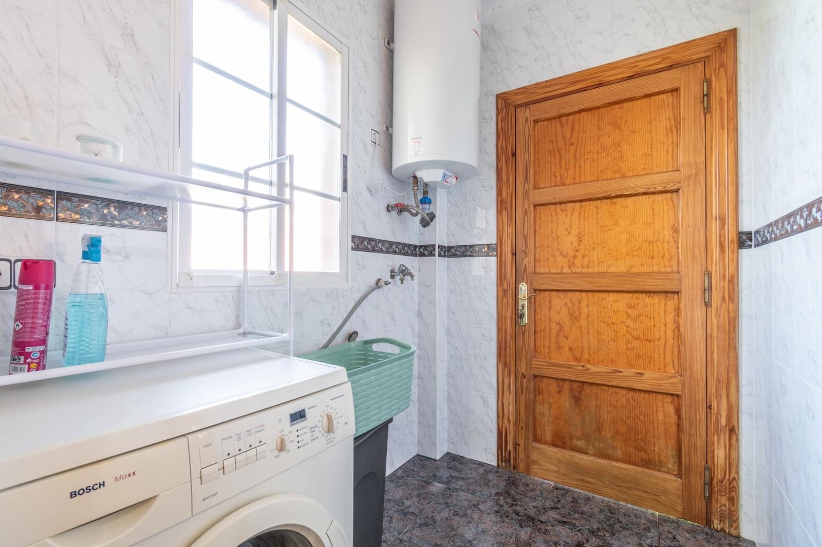 5 bedroom Villa for sale in Orgiva with pool garage - € 580,000 (Ref: 9100891)