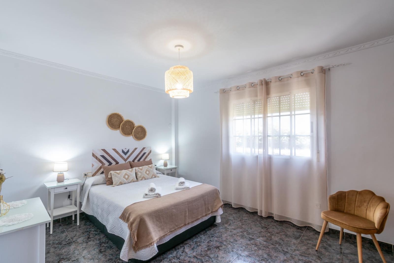 5 bedroom Villa for sale in Orgiva with pool garage - € 580,000 (Ref: 9100891)