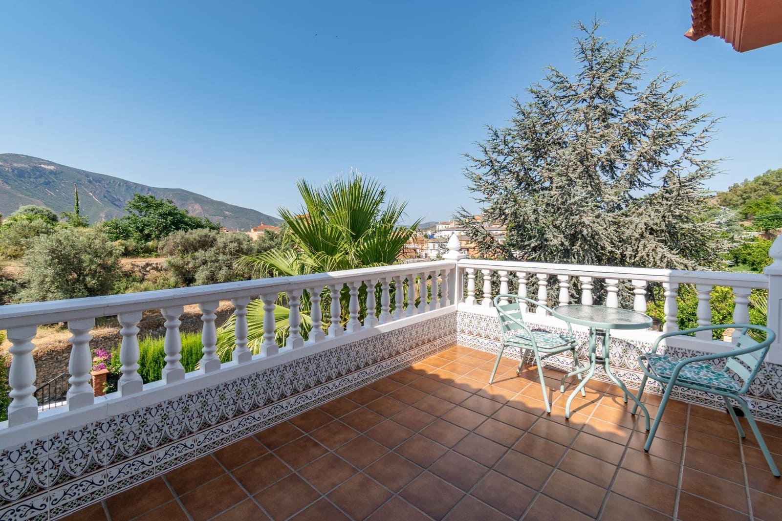 5 bedroom Villa for sale in Orgiva with pool garage - € 580,000 (Ref: 9100891)