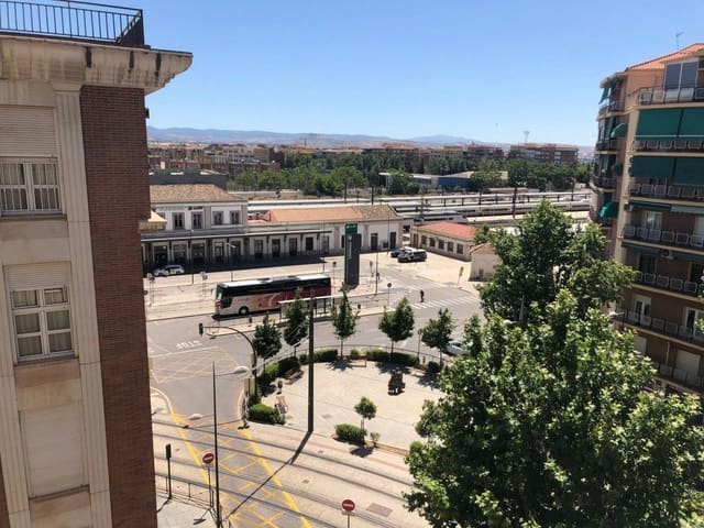 3 Zimmer Wohnung zu vermieten in Granada Stadt - 1.110 € (Ref: 9162421)