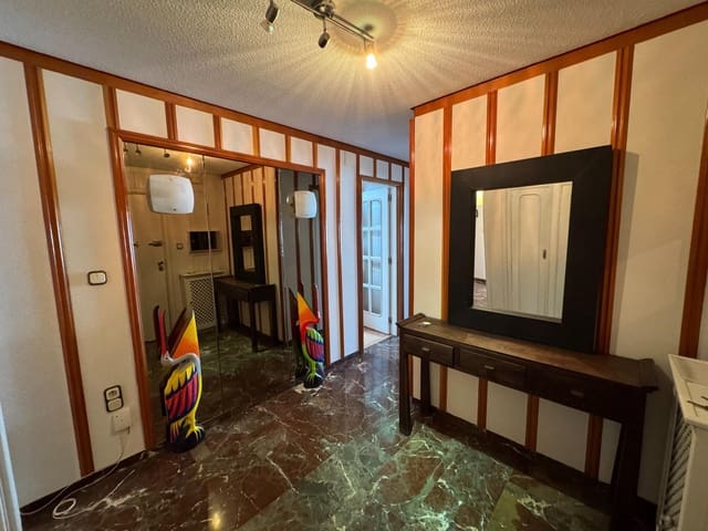 3 Zimmer Wohnung zu vermieten in Granada Stadt - 1.110 € (Ref: 9162421)