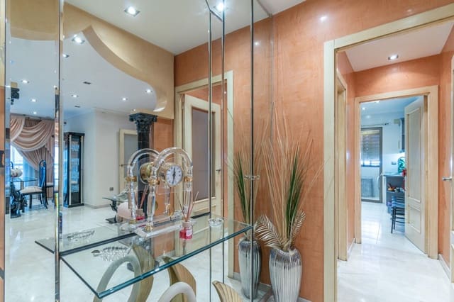 Piso de 3 habitaciones en Almuñécar en venta con garaje - 298.000 € (Ref: 9183818)