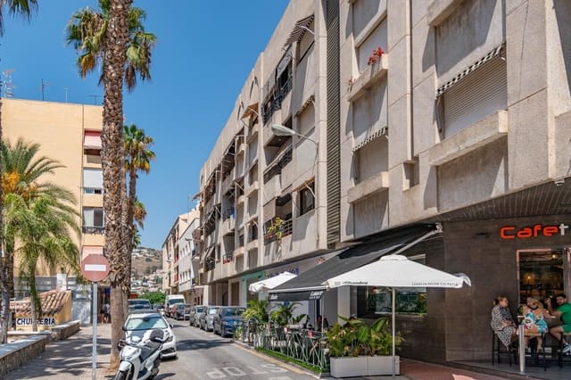 Piso de 3 habitaciones en Almuñécar en venta con garaje - 298.000 € (Ref: 9183818)