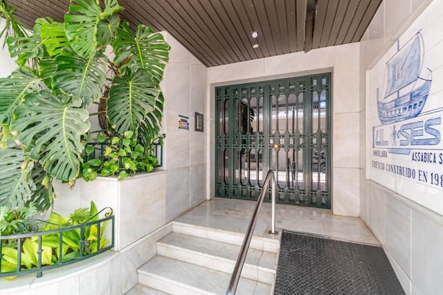 Piso de 3 habitaciones en Almuñécar en venta con garaje - 298.000 € (Ref: 9183818)