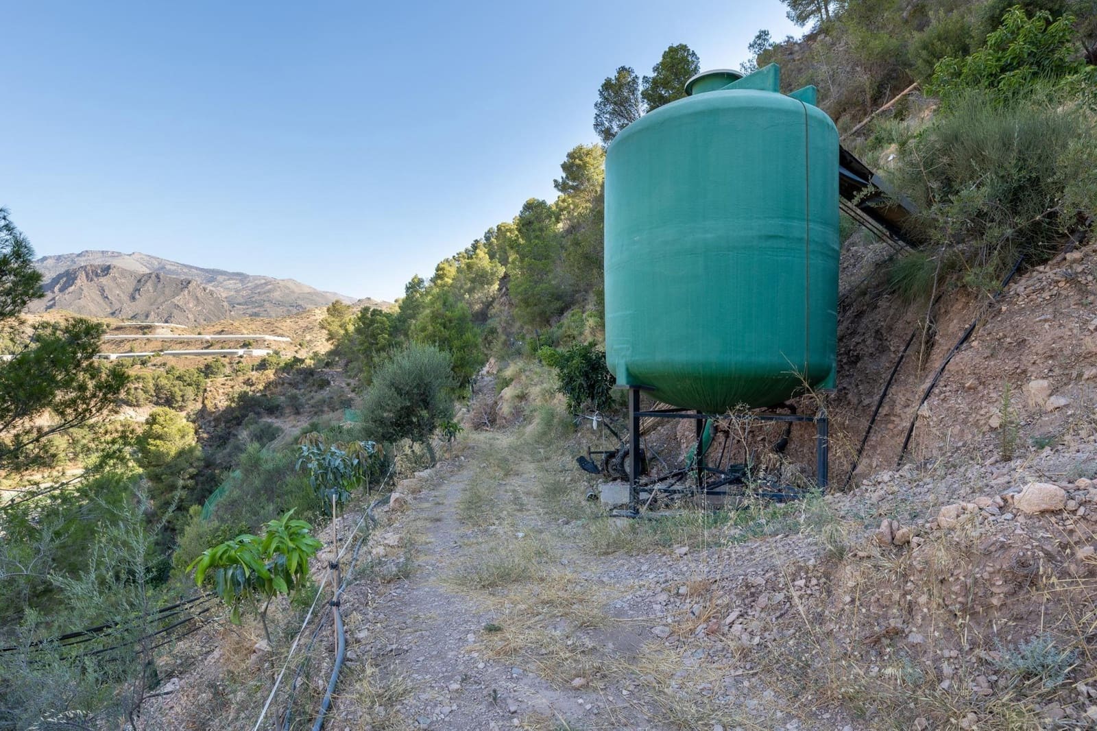 Rakentamaton maa myytävänä paikassa Velez de Benaudalla - 250 000 € (Ref: 9185646)