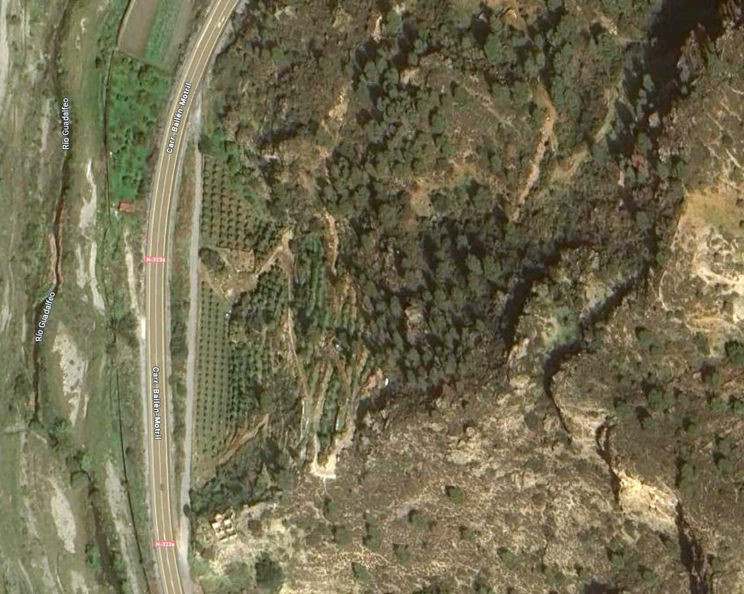 Rakentamaton maa myytävänä paikassa Velez de Benaudalla - 250 000 € (Ref: 9185646)