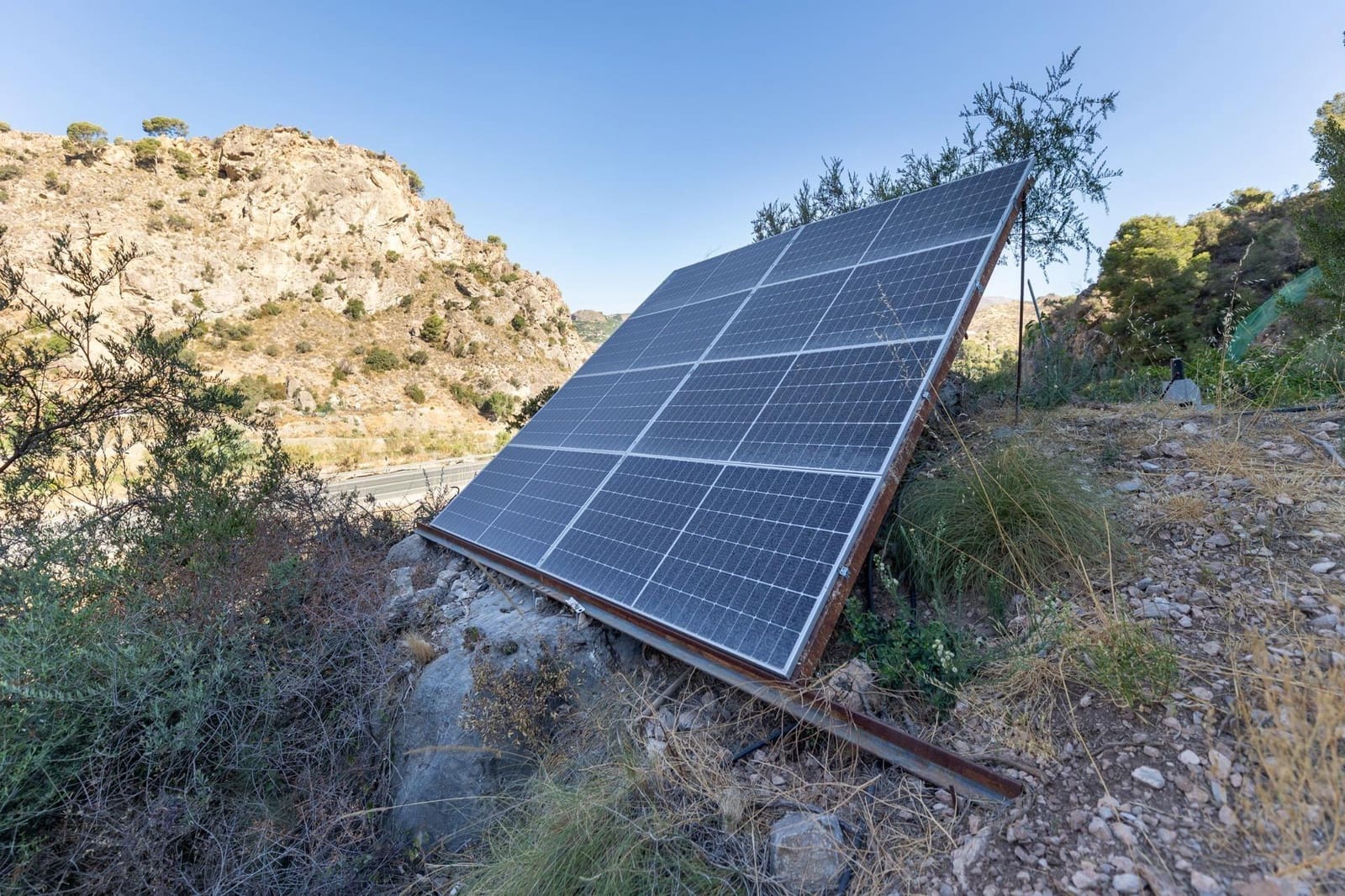 Rakentamaton maa myytävänä paikassa Velez de Benaudalla - 250 000 € (Ref: 9185646)