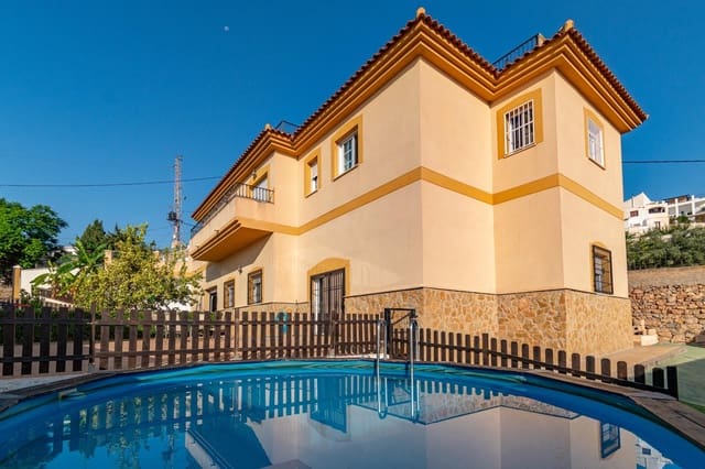 5 soveværelse Villa til salg i Gualchos med garage - € 355.000 (Ref: 9185647)