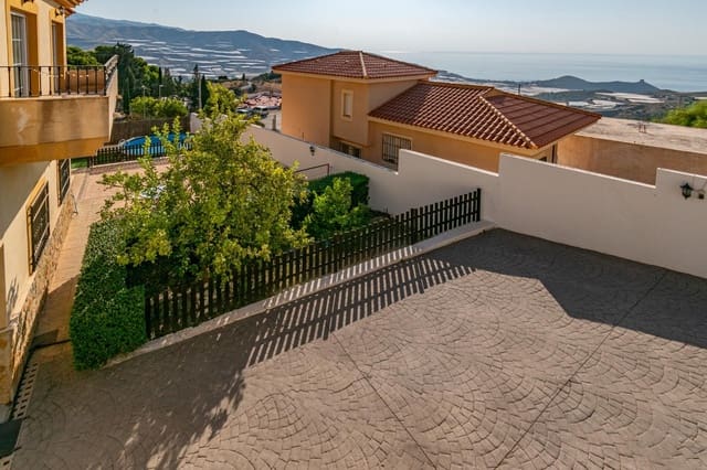 5 soveværelse Villa til salg i Gualchos med garage - € 355.000 (Ref: 9185647)