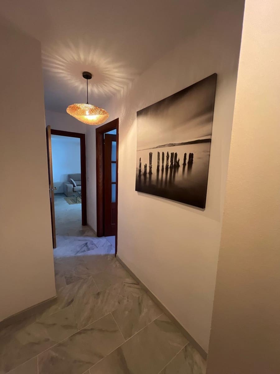 2 bedroom Apartment for rent in Almunecar with garage - € 900 (Ref: 9200673)