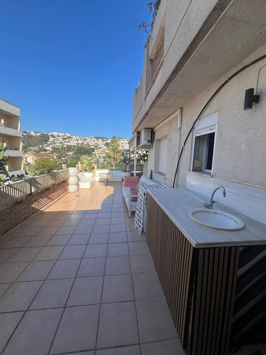 2 bedroom Apartment for rent in Almunecar with garage - € 900 (Ref: 9200673)