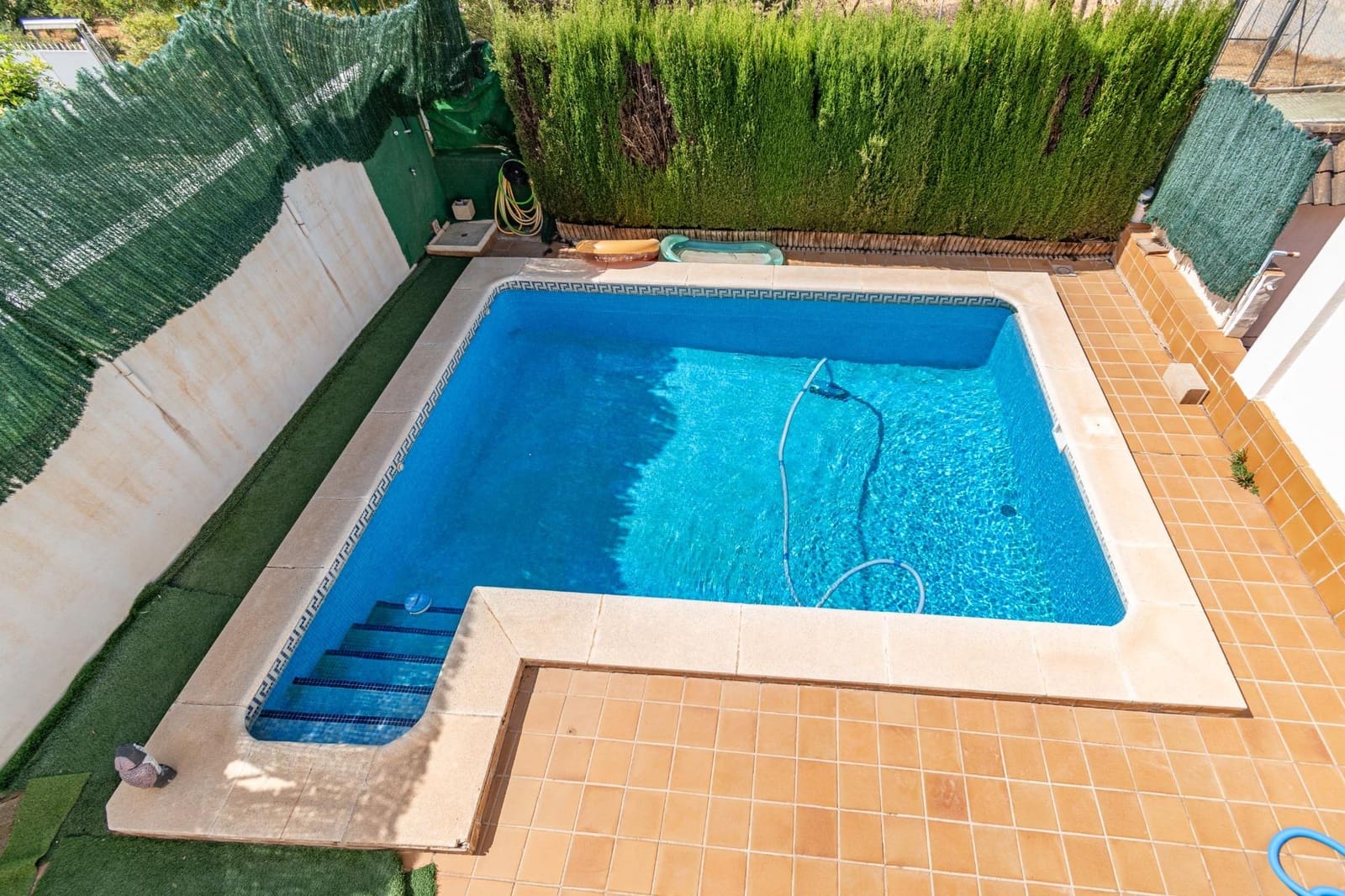 4 soveværelse Villa til salg i Otura med swimmingpool - € 398.000 (Ref: 9269964)