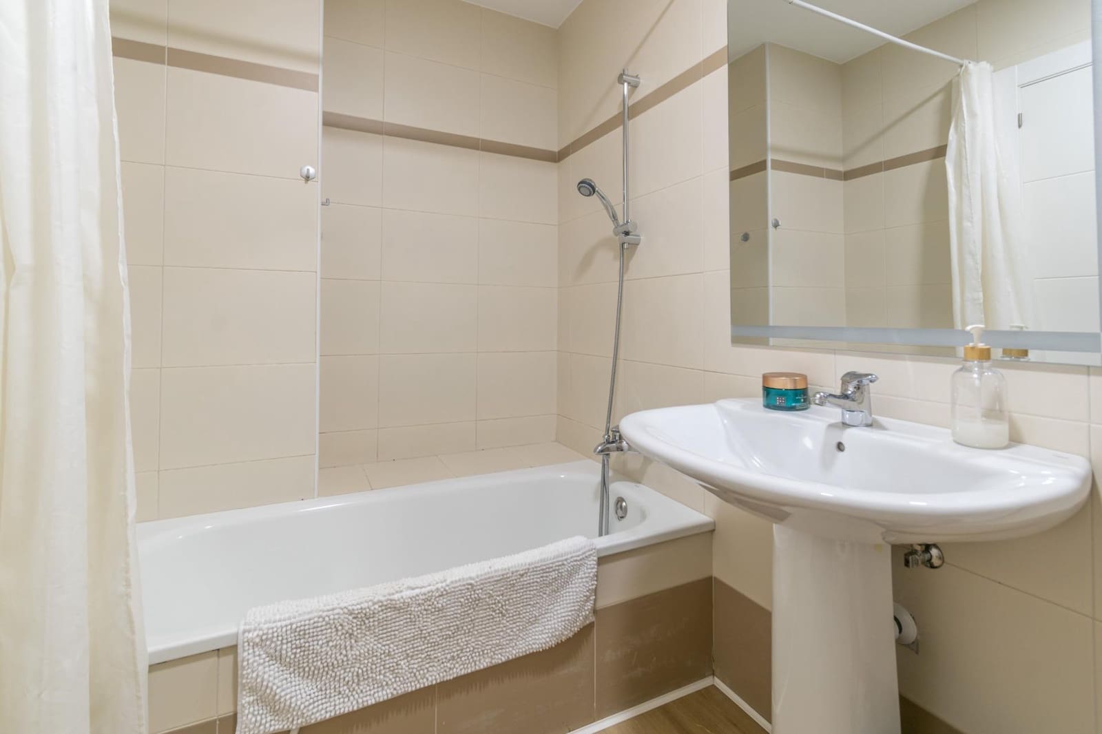 2 soveværelse Lejlighed til salg i Albolote - € 199.500 (Ref: 9297069)