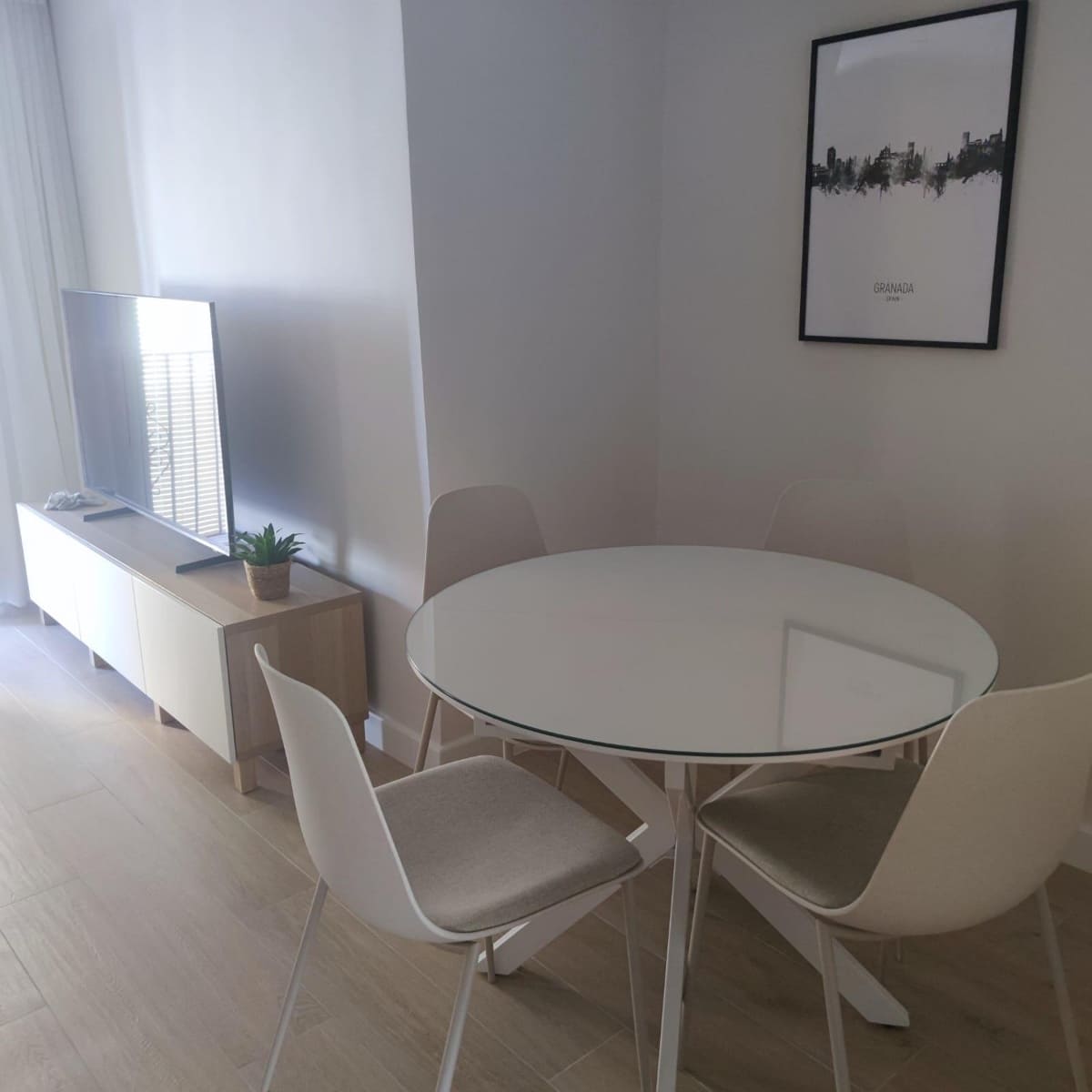 Apartamento de 2 habitaciones en Almuñécar en alquiler - 800 € (Ref: 9326645)