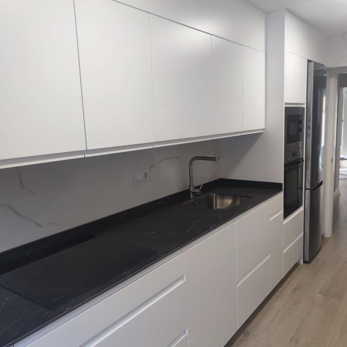 Apartamento de 2 habitaciones en Almuñécar en alquiler - 800 € (Ref: 9326645)