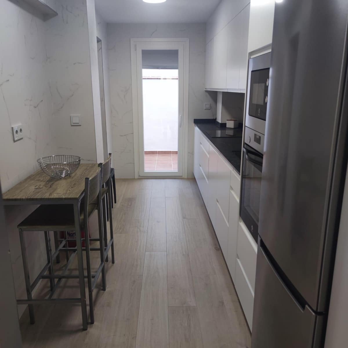 Apartamento de 2 habitaciones en Almuñécar en alquiler - 800 € (Ref: 9326645)