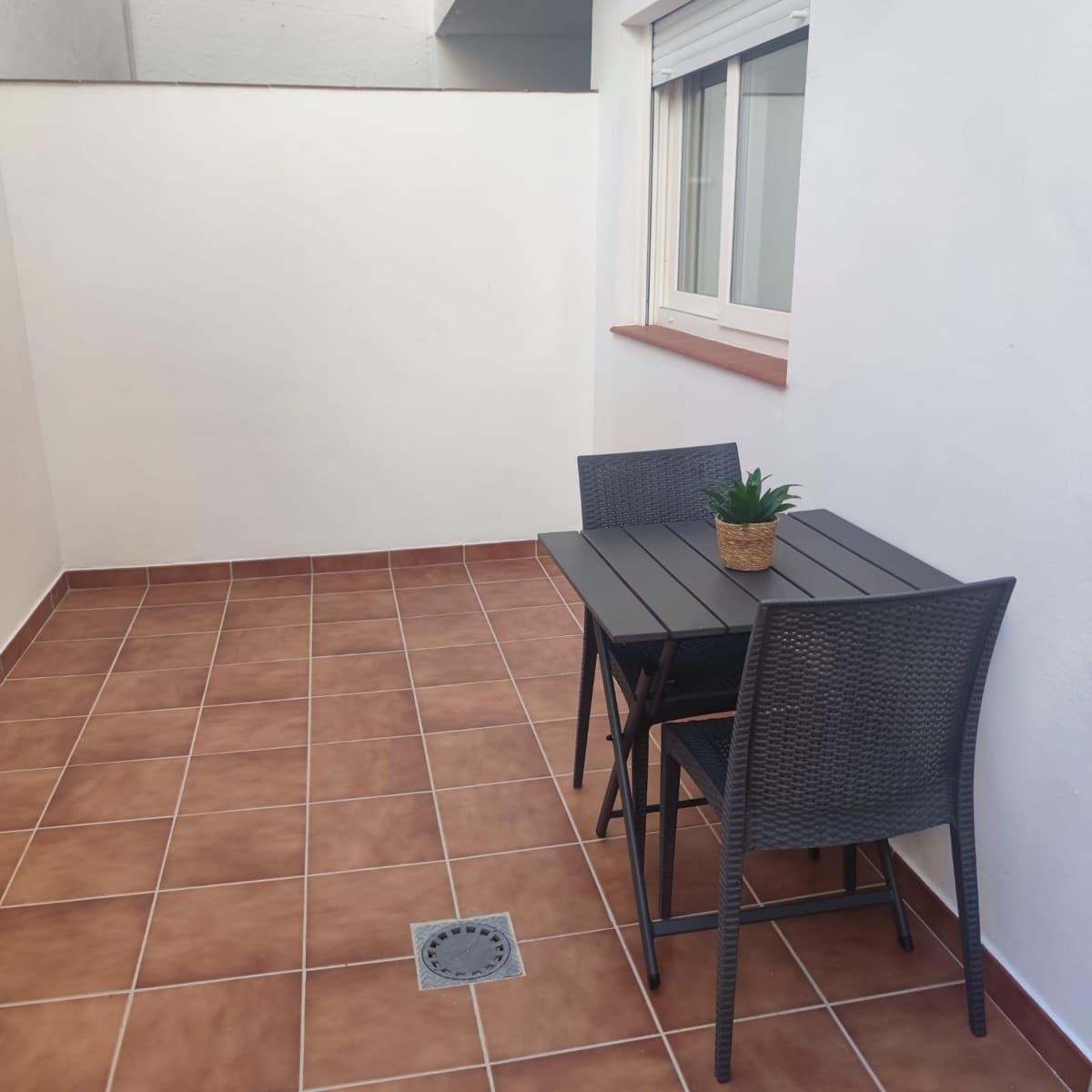 Apartamento de 2 habitaciones en Almuñécar en alquiler - 800 € (Ref: 9326645)
