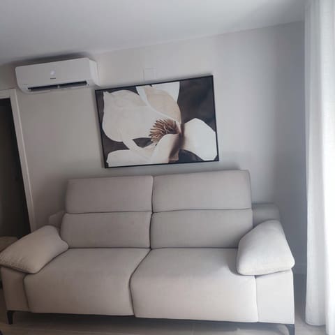 Apartamento de 2 habitaciones en Almuñécar en alquiler - 800 € (Ref: 9326645)