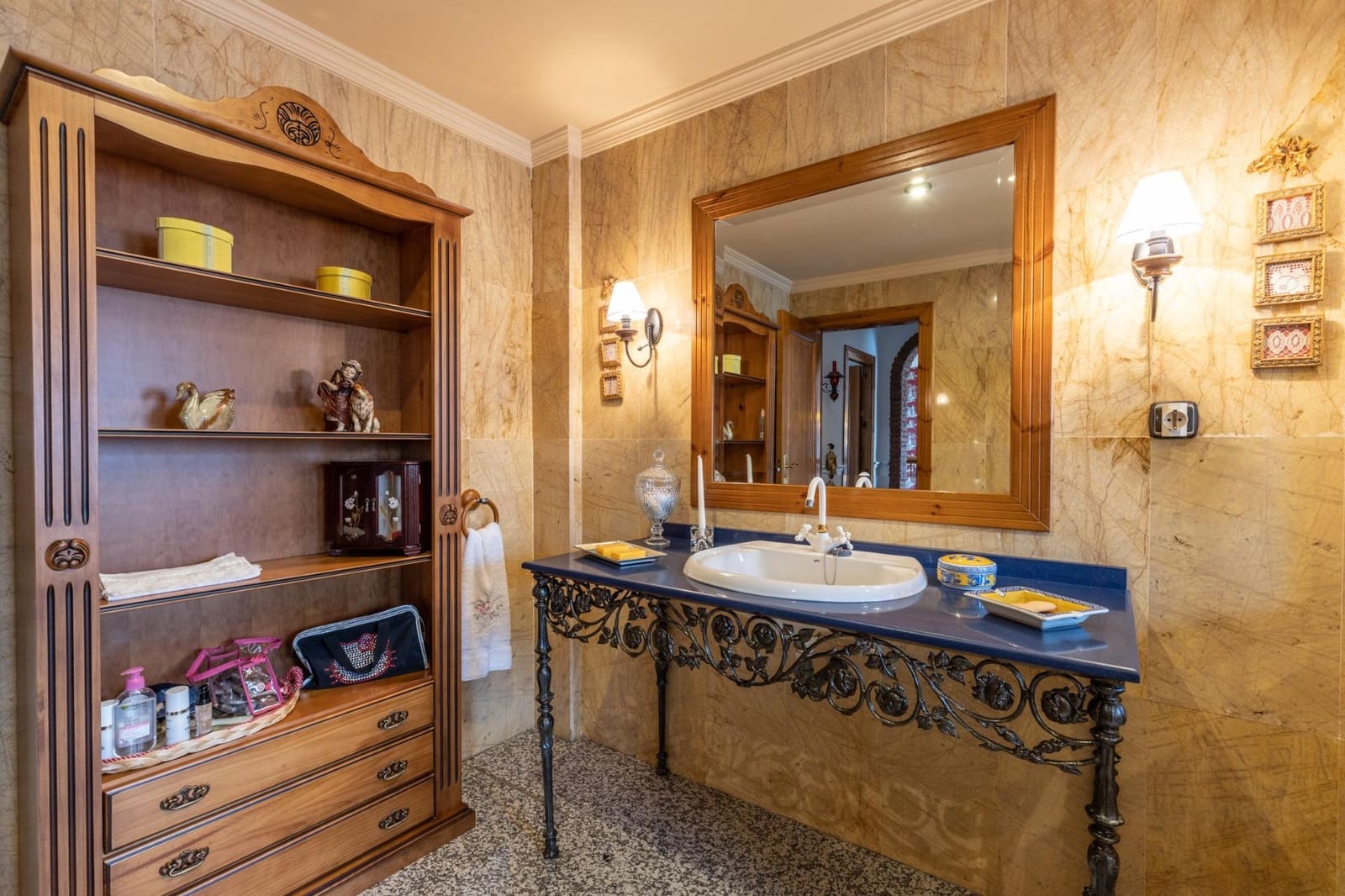 4 soveværelse Villa til salg i Atarfe - € 380.000 (Ref: 9335238)