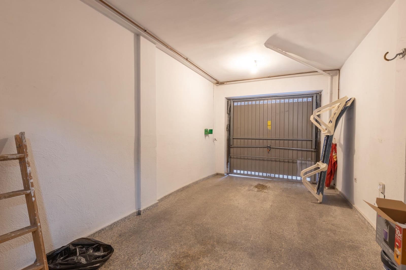 3 soveværelse Rækkehus til salg i Granada by med garage - € 299.900 (Ref: 9338481)