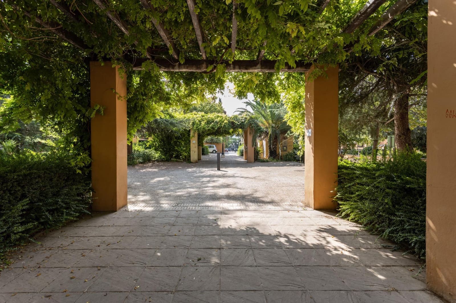 3 soveværelse Rækkehus til salg i Granada by med garage - € 299.900 (Ref: 9338481)