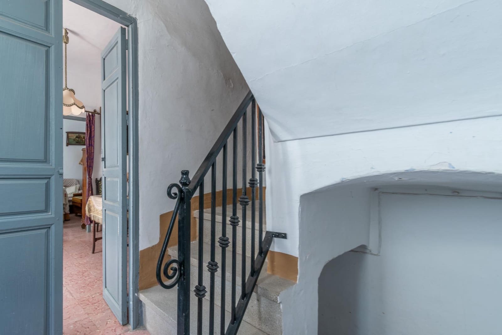 6 soveværelse Byhus til salg i Orgiva - € 119.900 (Ref: 9353777)