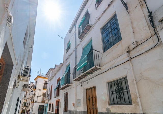 6 soveværelse Byhus til salg i Orgiva - € 119.900 (Ref: 9353777)