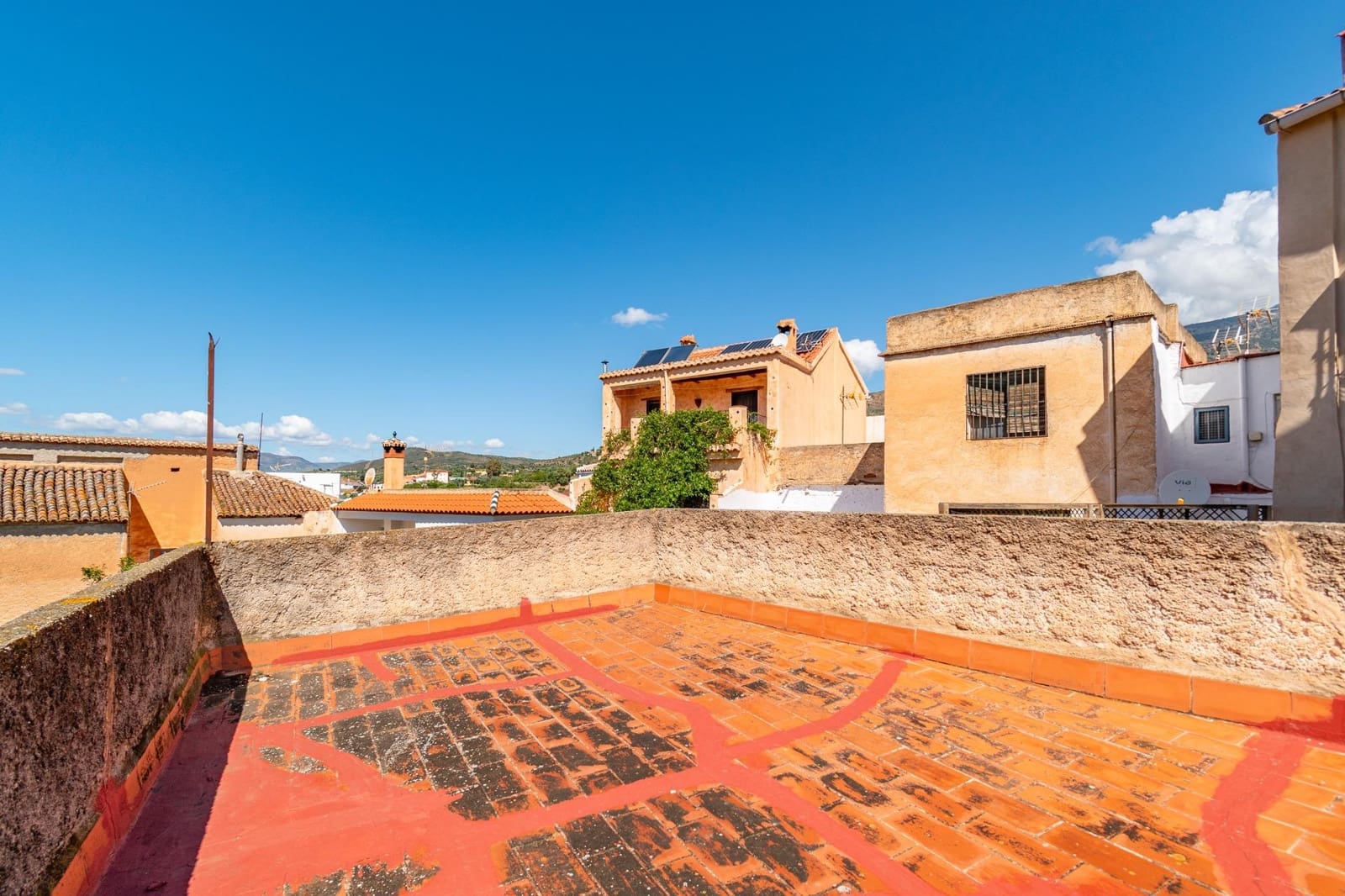 6 soveværelse Byhus til salg i Orgiva - € 119.900 (Ref: 9353777)