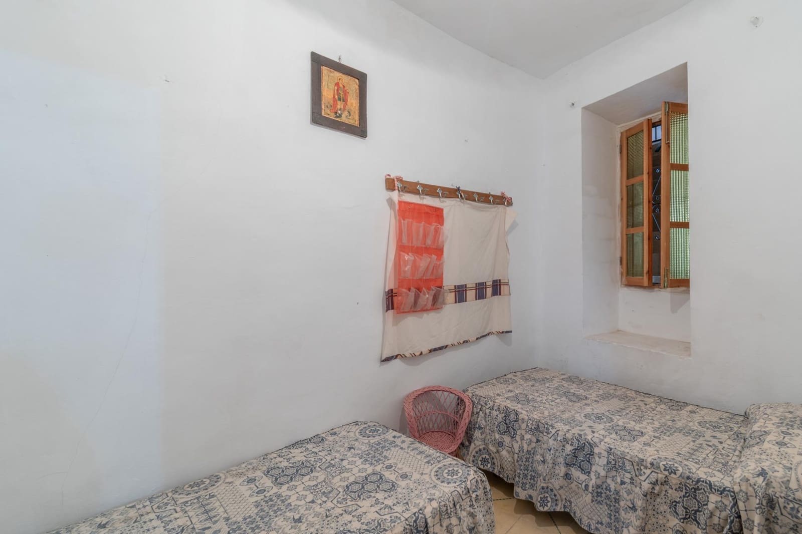 6 soveværelse Byhus til salg i Orgiva - € 119.900 (Ref: 9353777)