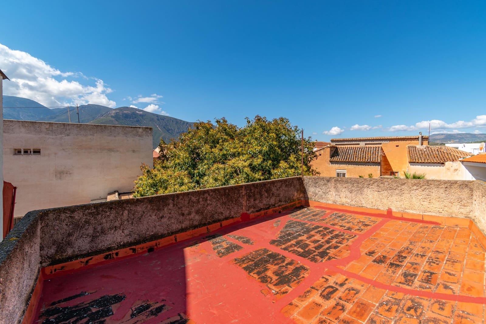 6 soveværelse Byhus til salg i Orgiva - € 119.900 (Ref: 9353777)