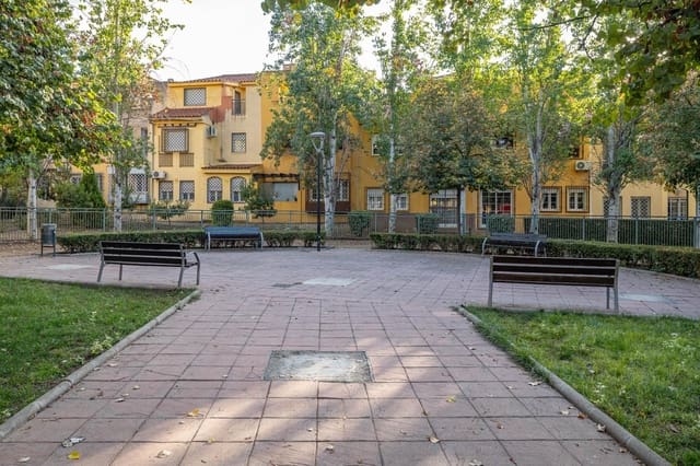 4 Zimmer Doppelhaus zu verkaufen in Armilla mit Garage - 330.000 € (Ref: 9367393)