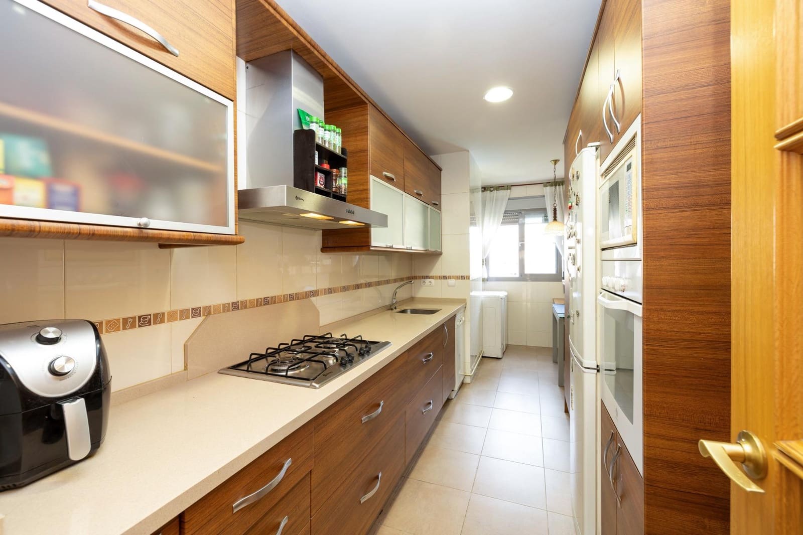 2 soveværelse Lejlighed til salg i Granada by med swimmingpool - € 349.000 (Ref: 9374634)