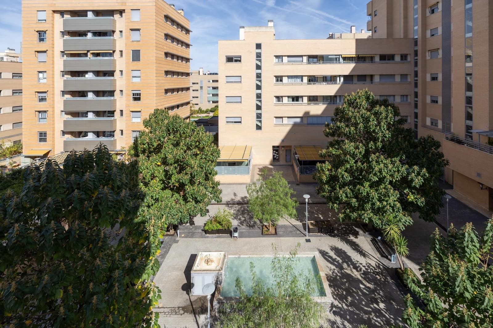 2 soveværelse Lejlighed til salg i Granada by med swimmingpool - € 349.000 (Ref: 9374634)