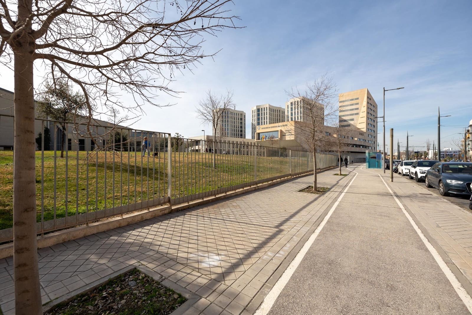 2 soveværelse Lejlighed til salg i Granada by med swimmingpool - € 349.000 (Ref: 9374634)