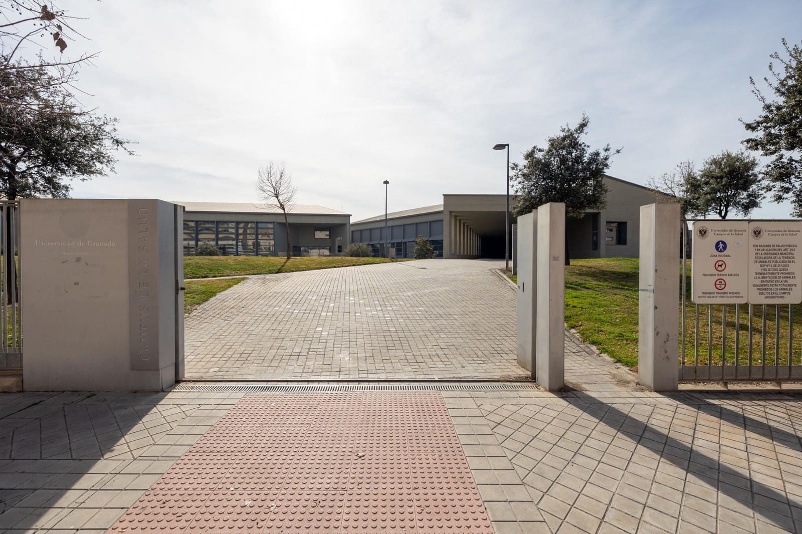 2 soveværelse Lejlighed til salg i Granada by med swimmingpool - € 349.000 (Ref: 9374634)