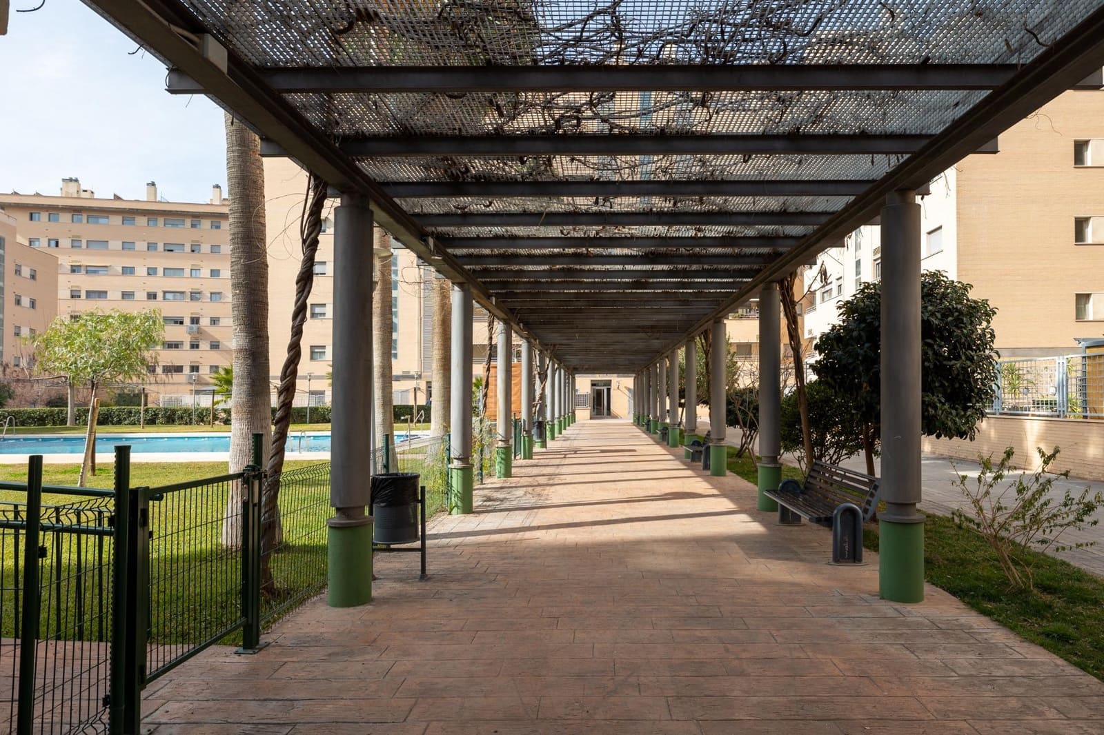 2 soveværelse Lejlighed til salg i Granada by med swimmingpool - € 349.000 (Ref: 9374634)